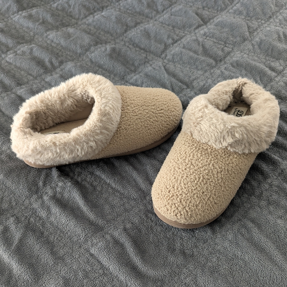 Dearfoam Slippers